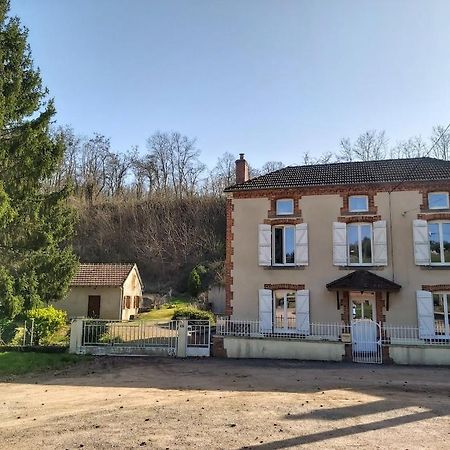 Au Pays D'Angeline Hotell La Pacaudière Exteriör bild
